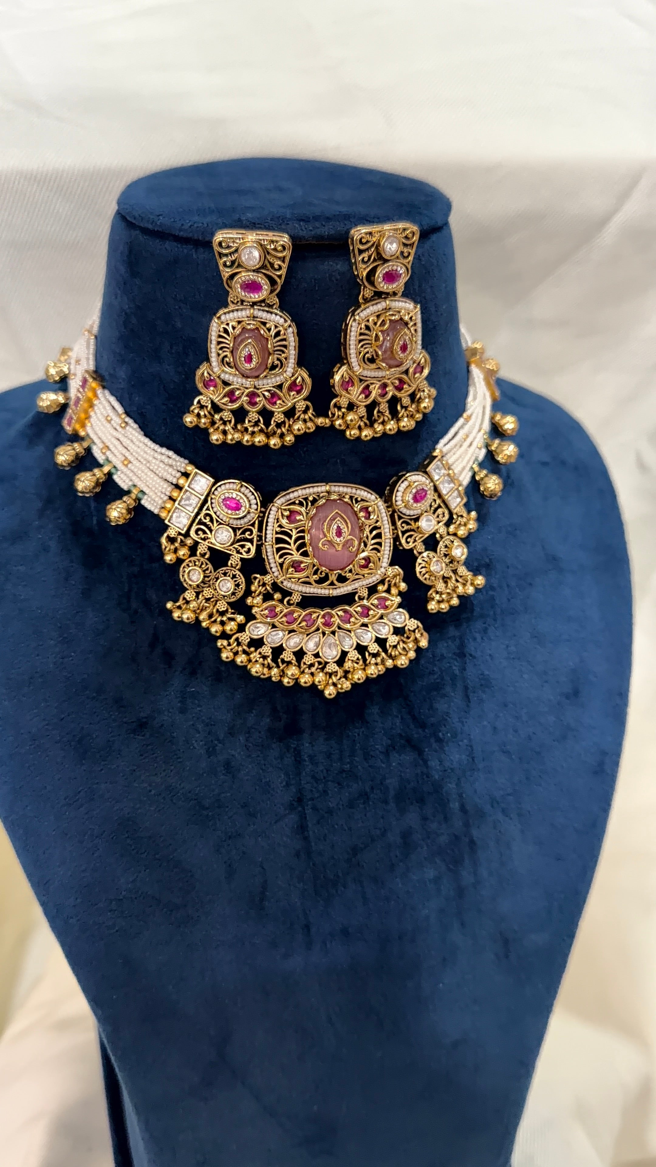 Rajwadi Choker Set