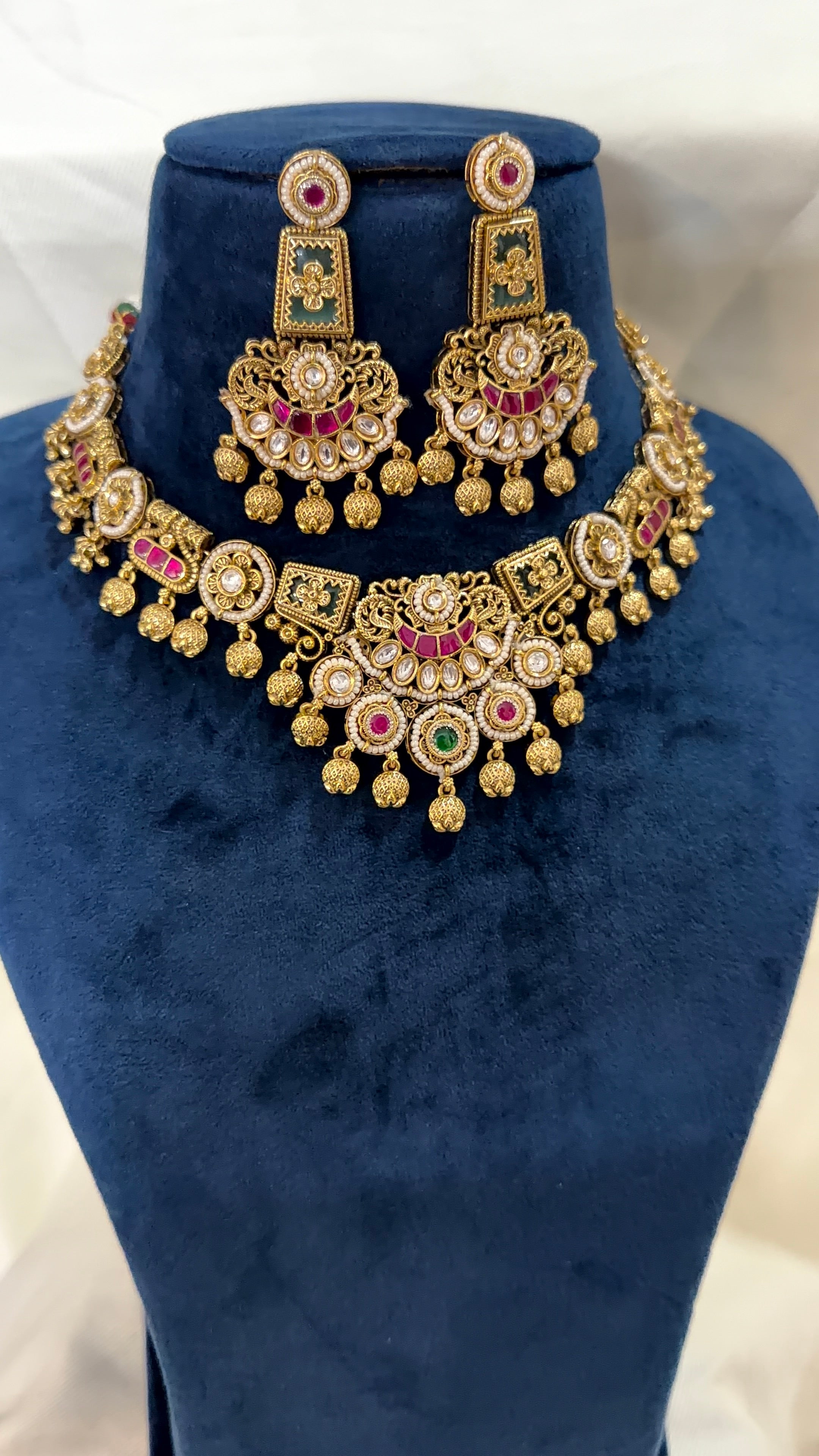 Rajwadi Choker Set