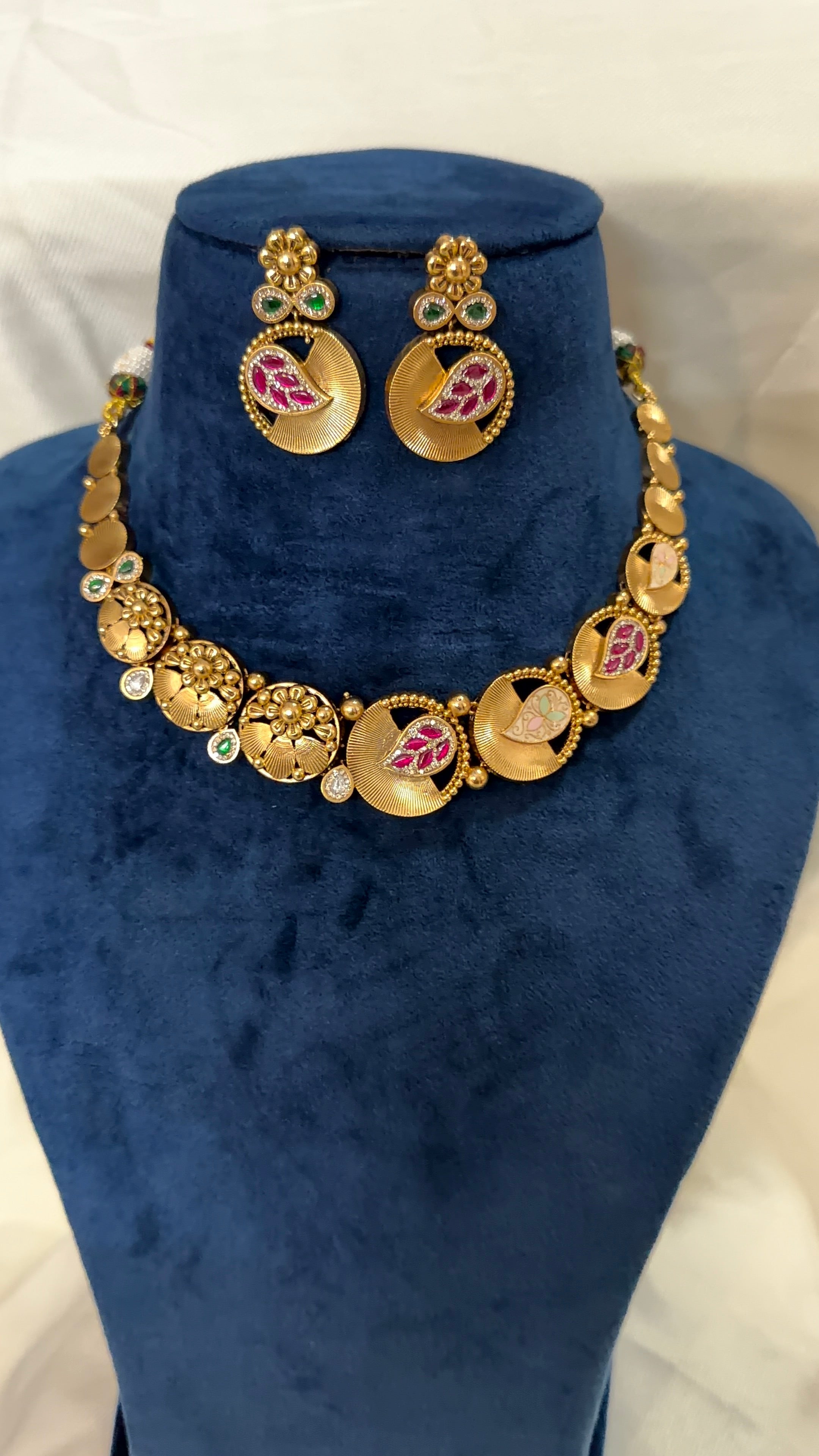 Rajwadi Choker Set