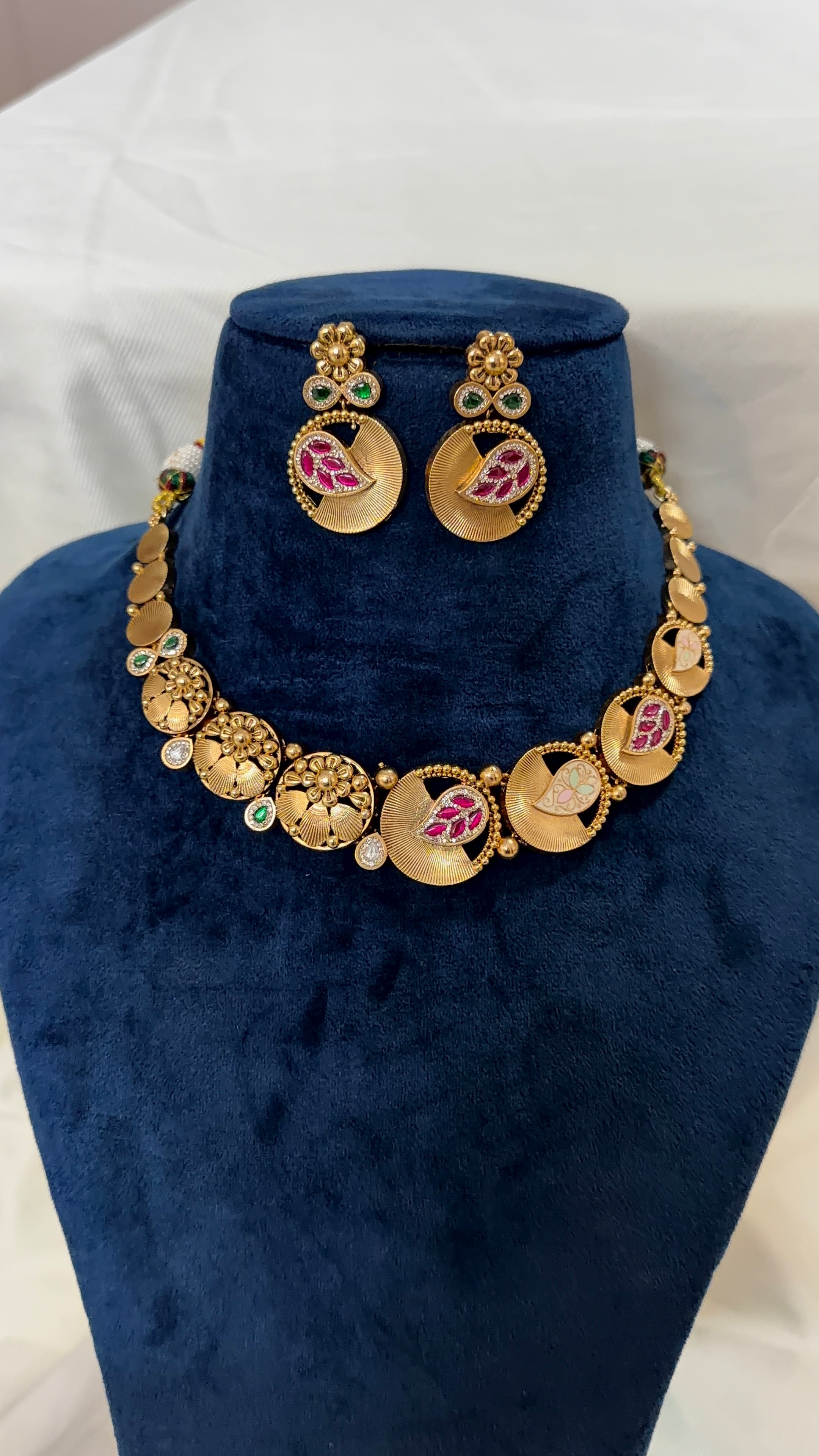 Rajwadi Choker Set