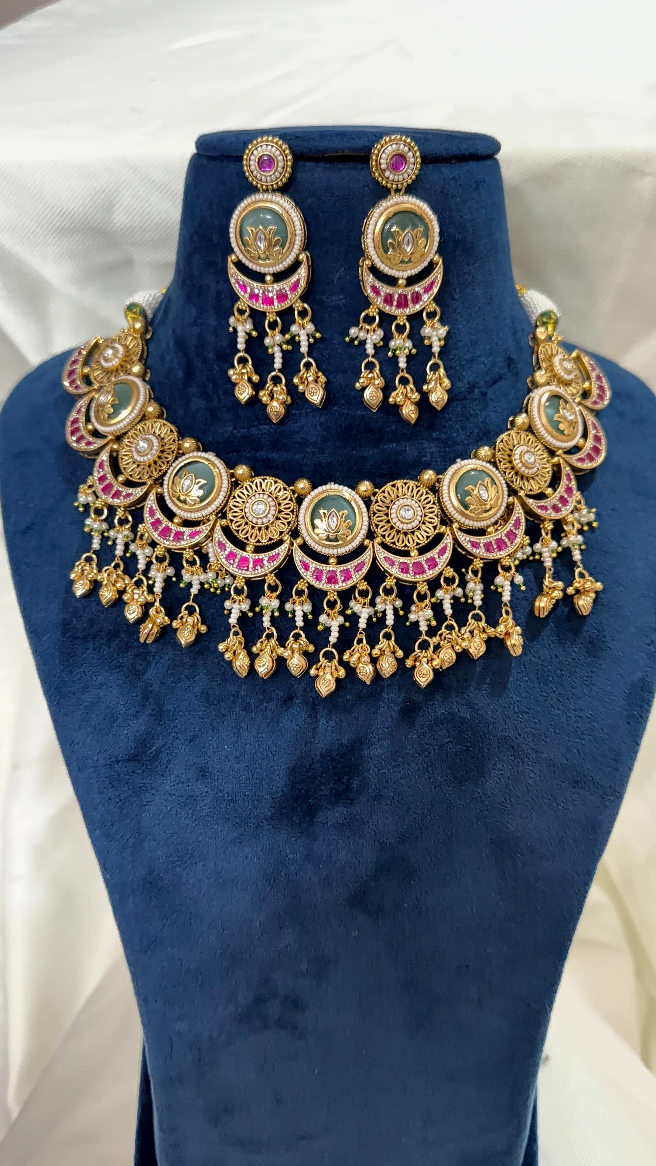 Rajwadi Choker Set