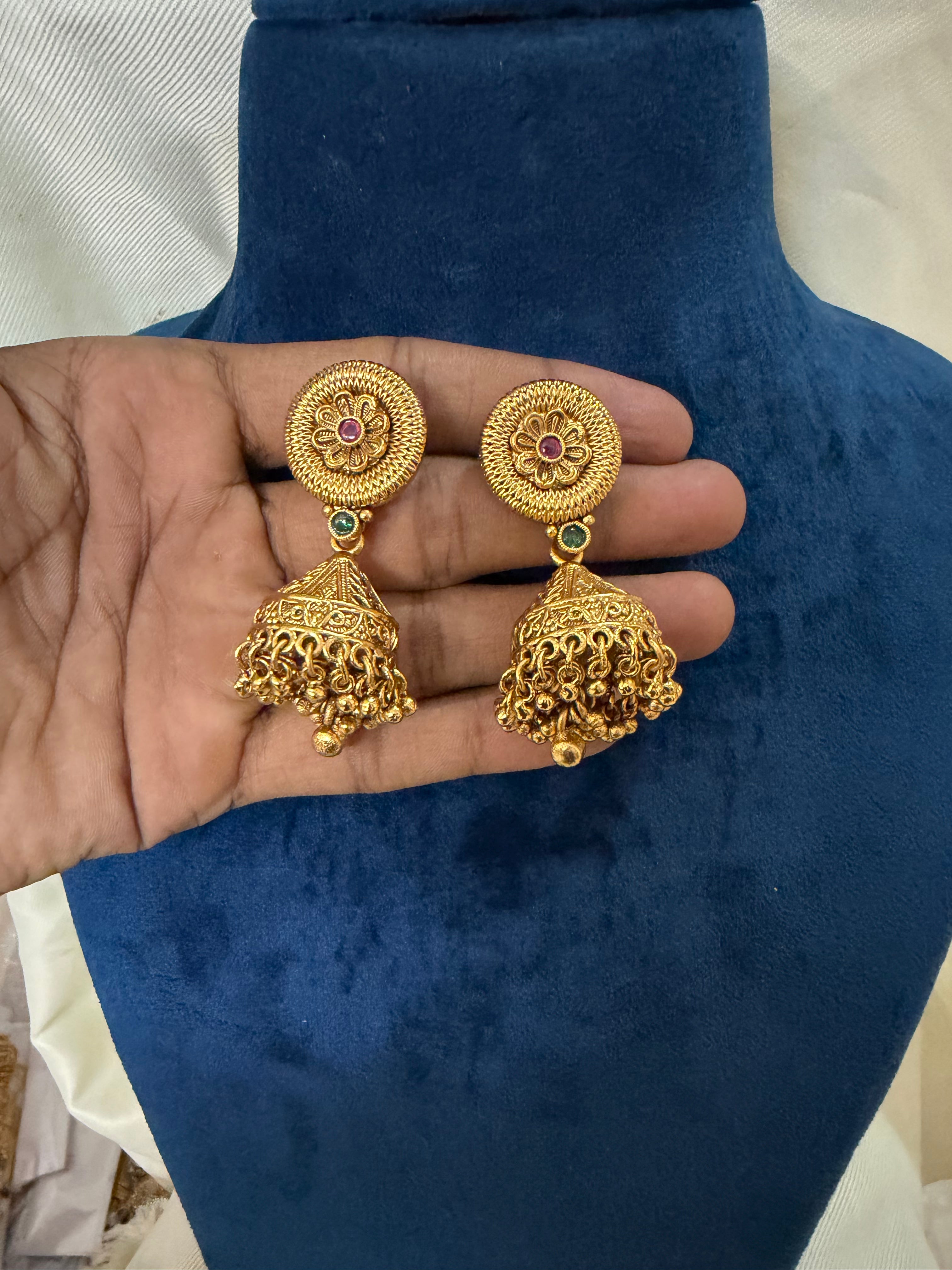 Gold Choker- 3 circle set