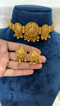 Gold Choker - real look-2