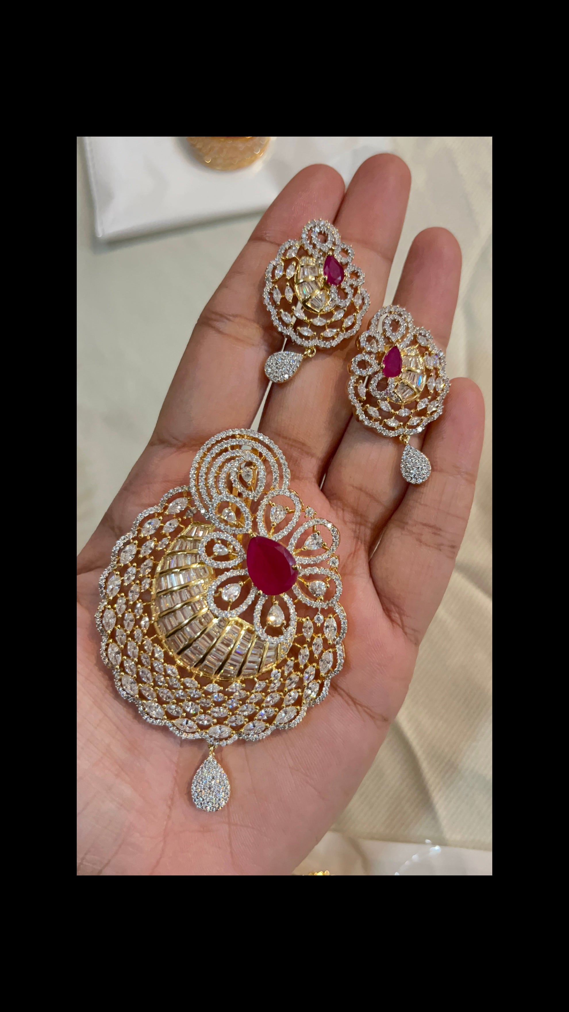 Red Pendants Sets